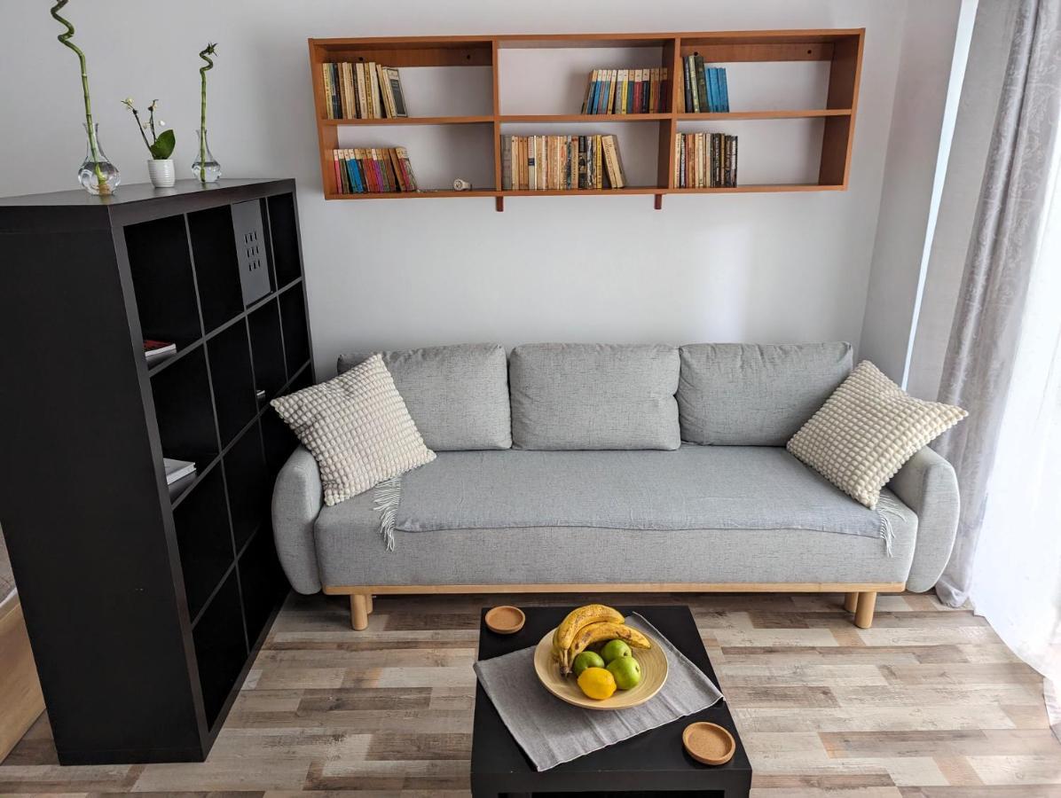 Sebastian Studio Apartment Bukarest Exteriör bild