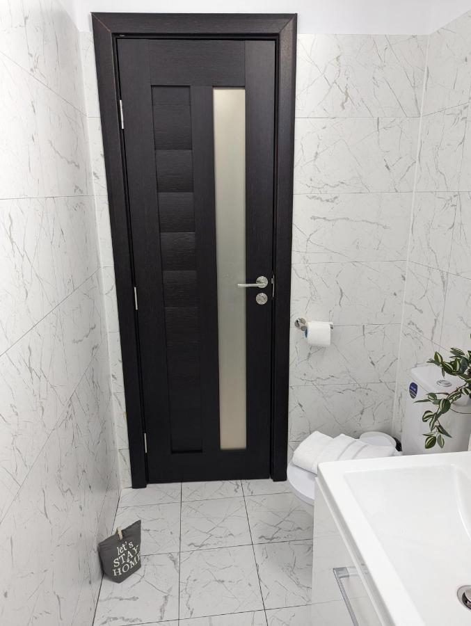 Sebastian Studio Apartment Bukarest Exteriör bild