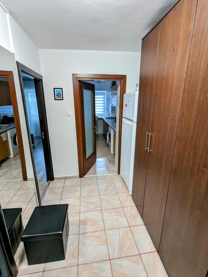 Sebastian Studio Apartment Bukarest Exteriör bild